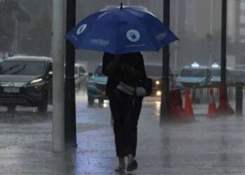 BMKG Rilis Prakiraan Cuaca Jakarta Rabu Ini, Hampir Seluruh Wilayah Hujan