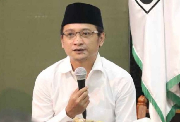 Hasanuddin Wahid, Tokoh Santri di Panggung Politik Nasional