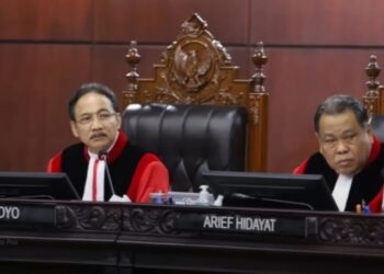 Sedikit Kegembiraan Di Tengah Kecemasan Catatan Hendry Ch Bangun