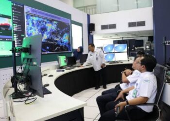 BMKG Himbau Masyarakat Waspada Cuaca Ekstrem Hingga Akhir Januari 2026