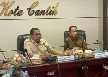 Qodari Dorong Penataan Bantaran Sungai Kahayan demi Kualitas Hidup Warga Palangka Raya
