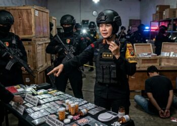Operasi Senyap! “Bunda Sumarni” Sikat Peredaran Obat Keras di Cikarang