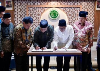 Menkop Ferry Juliantono Ajak MUI Dakwah Ekonomi: Saatnya Umat Islam Punya Pabrik Sendiri