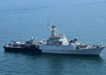 Uji Interoperabilitas Prajurit Jalasena, Kapal Perang dan Kapal Selam Pakistan Navy Gelar Manuver Taktis