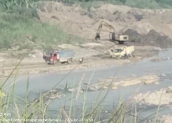 Kian Hari Sungai Cipunegara Indramayu Rusak Parah!  Akibat Aktivitas Penambangan Pasir, Diduga Ilegal