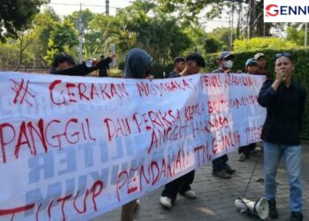 Kasus Pendaki Tewas, Mahasiswa Geruduk Kemenhut Tuntut Penutupan Jalur Merbabu